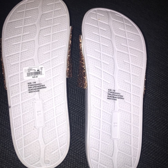 Sparkling Gold flip flops by Ashley Stewart - Picture 2 of 3